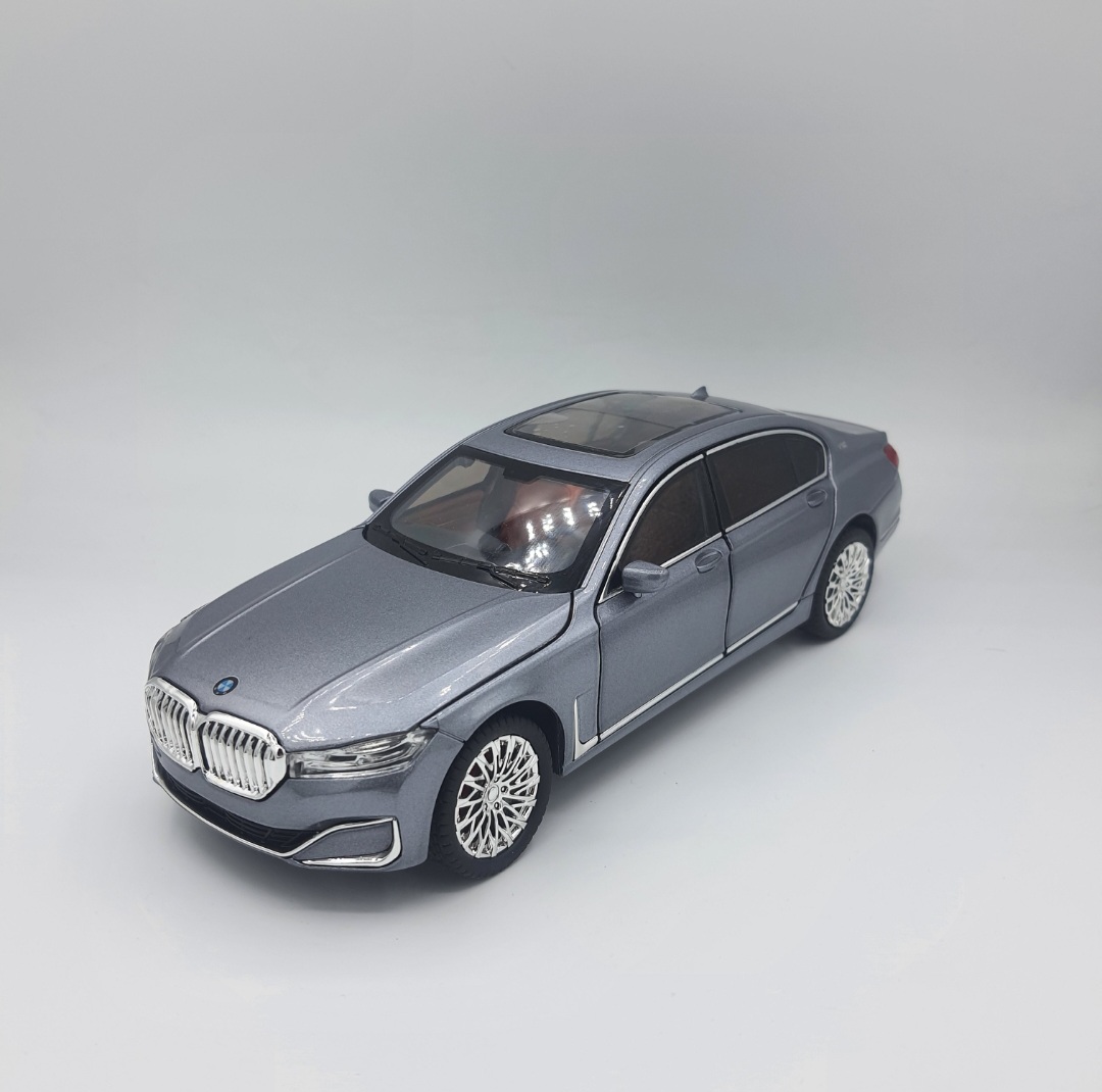 ماکت فلزی bmw سری 7
